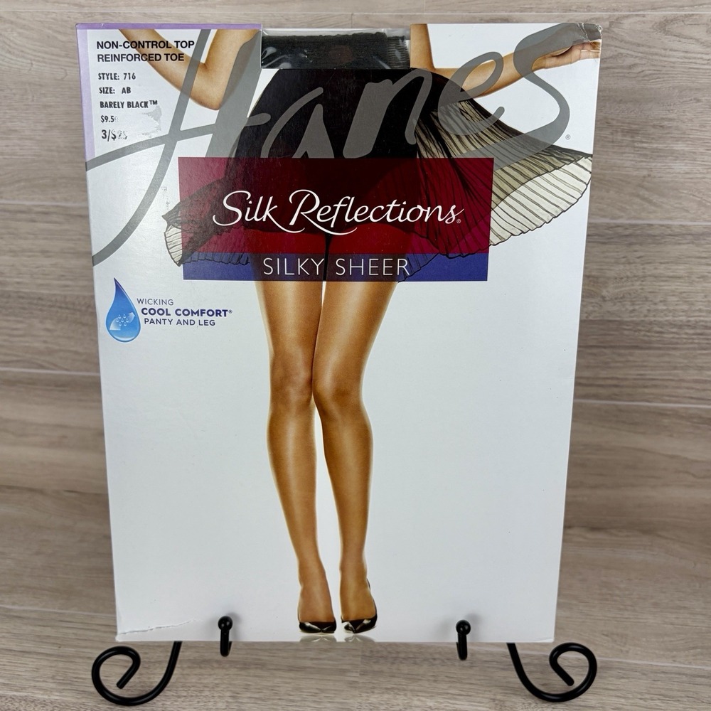 Silk Reflections Hanes Pantyhose Size AB Sheer Barely Black Reinforced Toe NIP